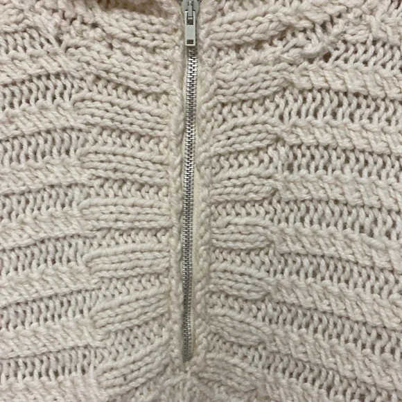 Hand Knit Wool Cable Hoodie Sweater Cream Chunky Flared Cuff Cottage Core Medium - Picture 4 of 12